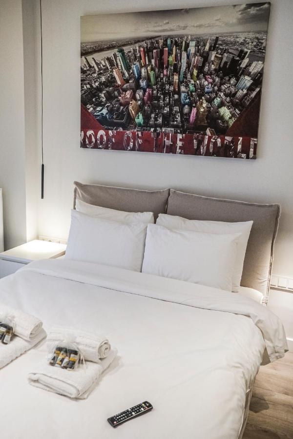 The Lux2 A Gorgeous Apartment سالونيك المظهر الخارجي الصورة