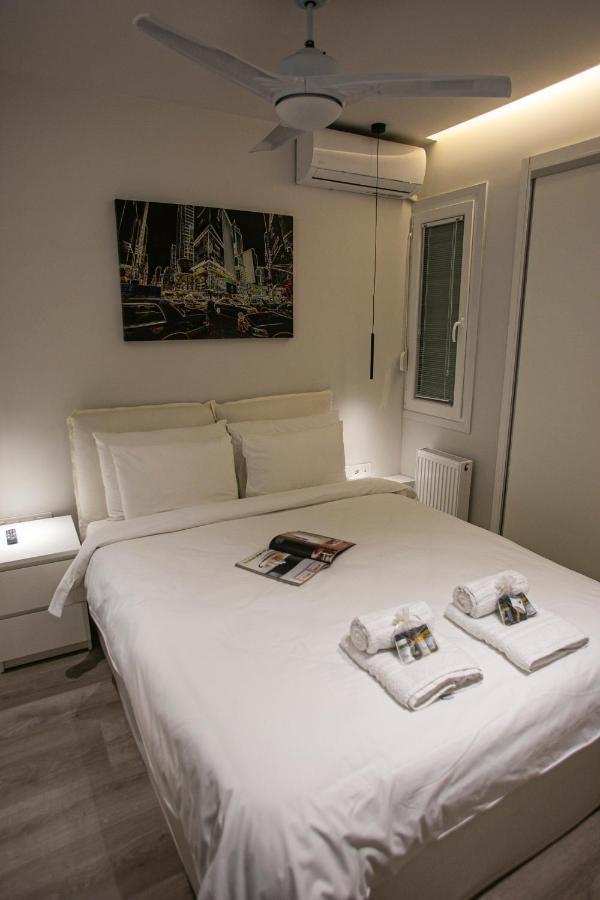 The Lux2 A Gorgeous Apartment سالونيك المظهر الخارجي الصورة